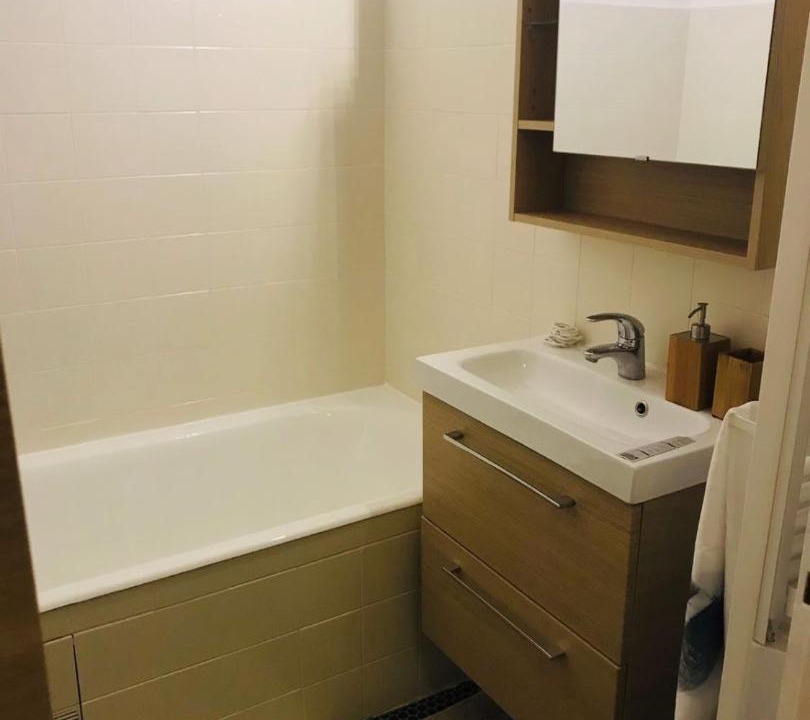 Photo of Bathroom in Vanves