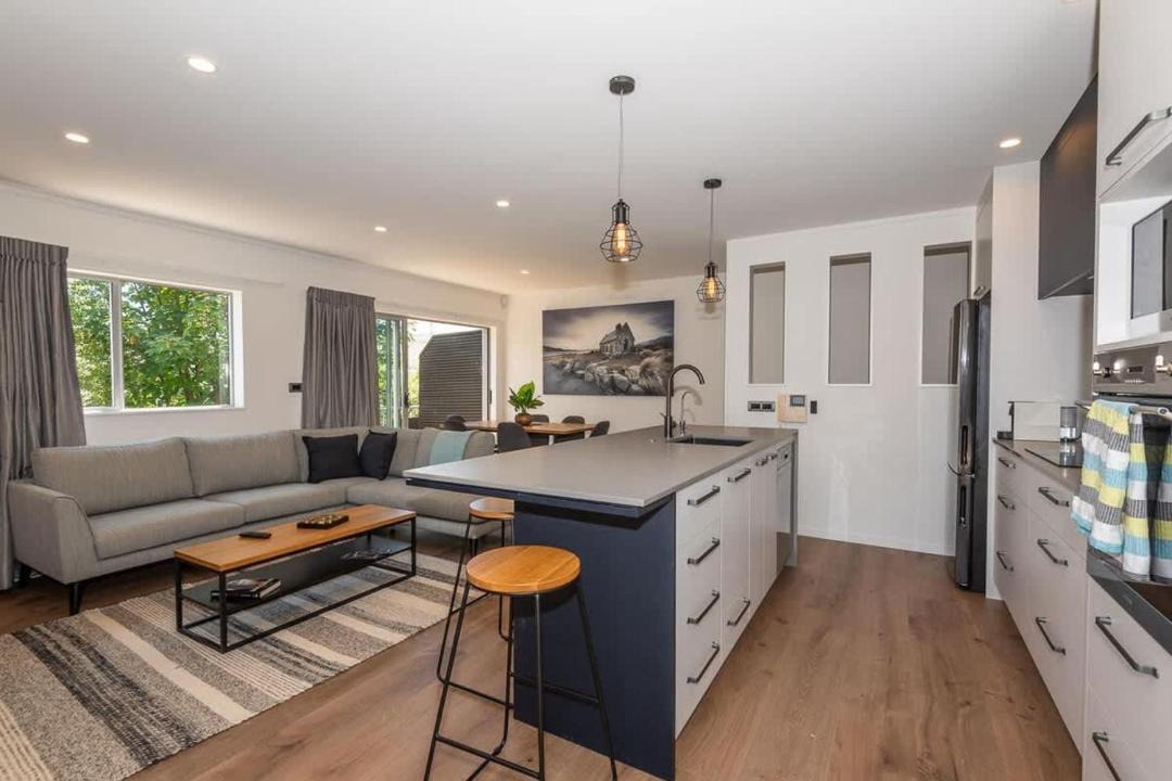 Photo of Others in Lynmore