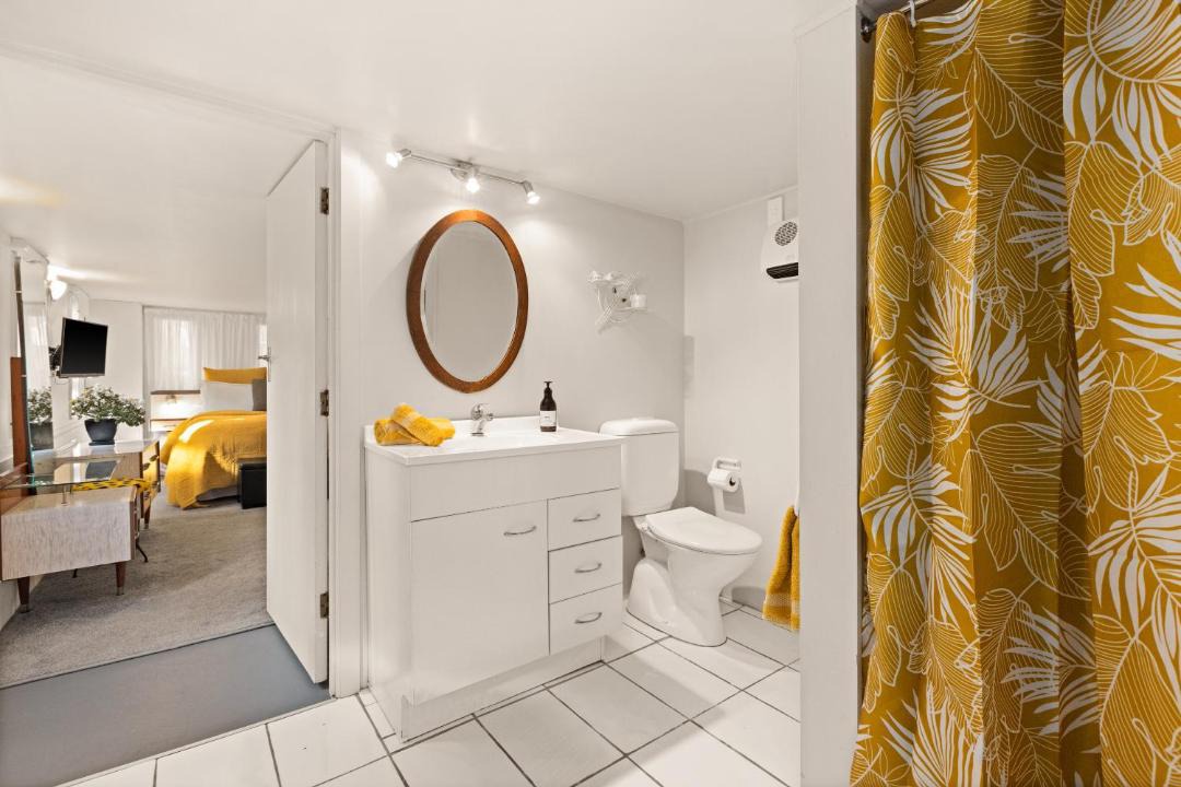 Photo of Bathroom in Bluff Hill