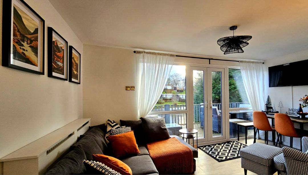 Photo of Others in Bont Newydd