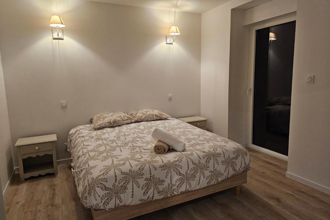 Photo of Bedroom in Couesmes-Vauce