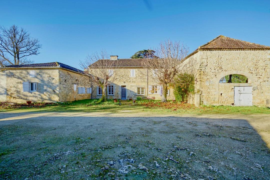 Photo of Others in Valence-sur-Baise