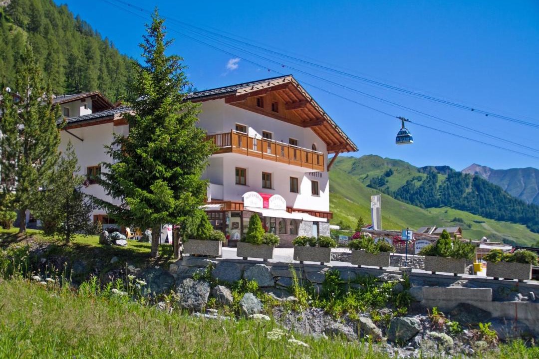 Photo of Others in Ravaisch
