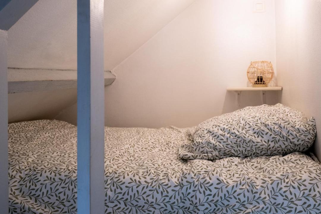 Photo of Bedroom in Sainte-Therese - Quineleu