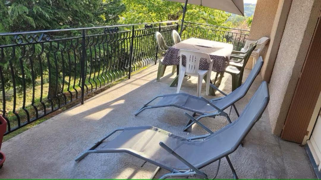 Photo of Patio Balcony in Olliergues