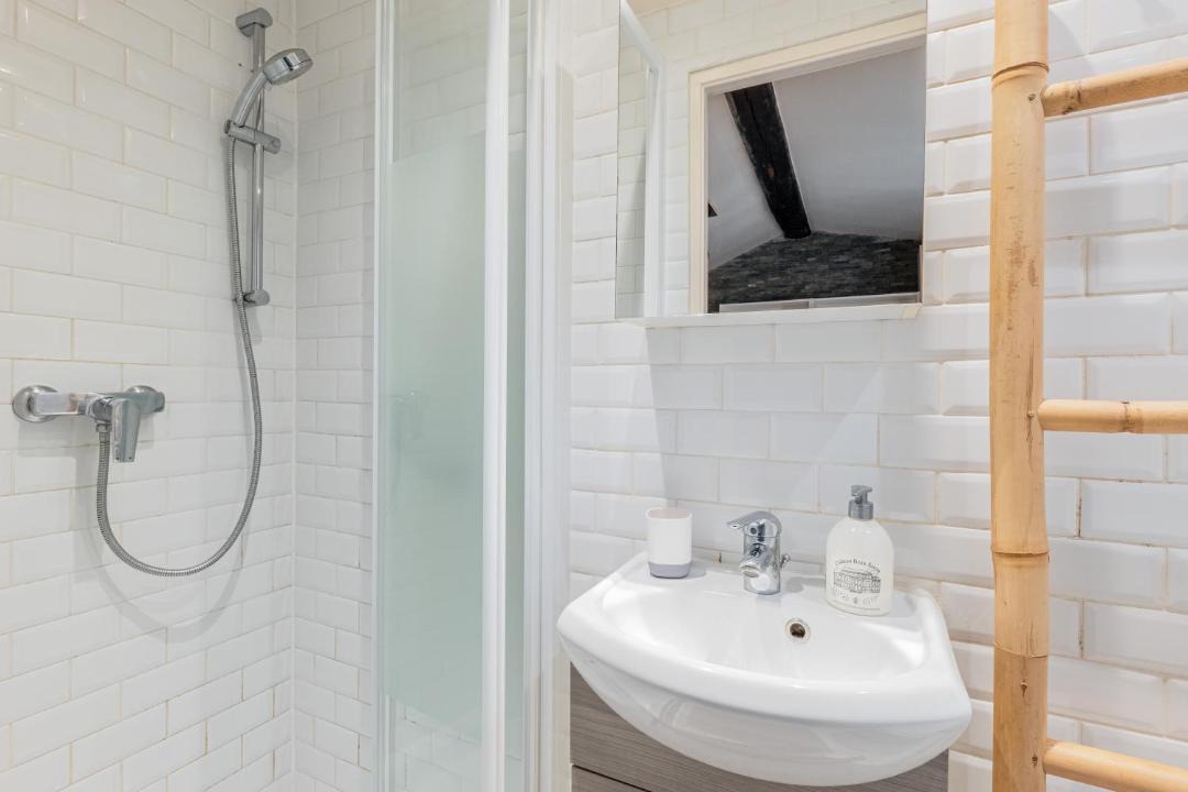 Photo of Bathroom in Croix Rousse