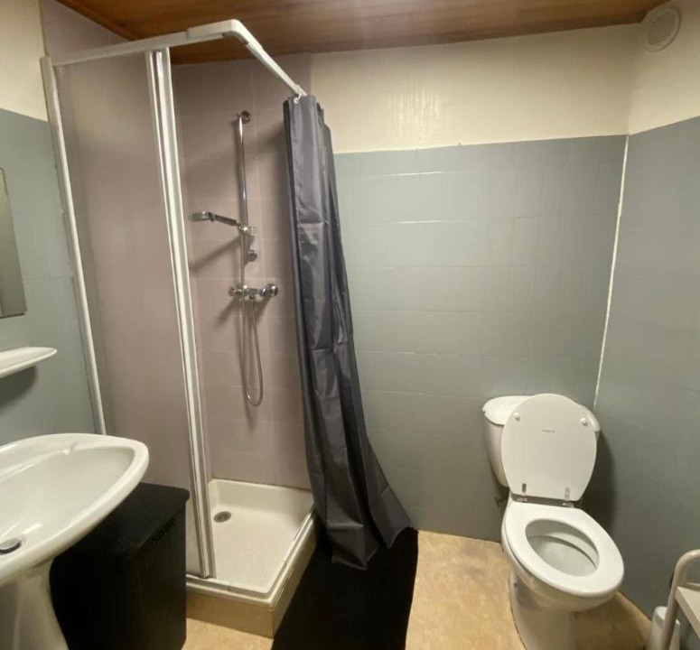 Photo of Bathroom in Massiac