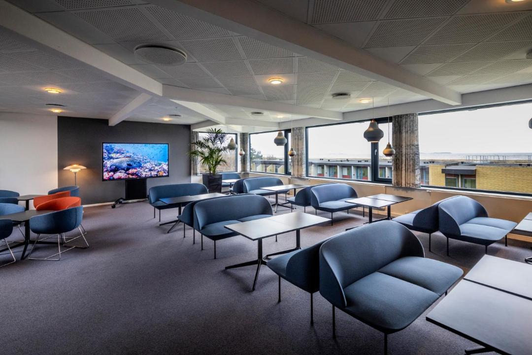 Photo of Others in Sklskr