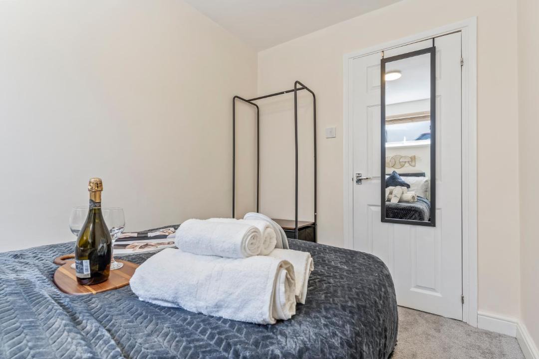 Photo of Bedroom in Redhill