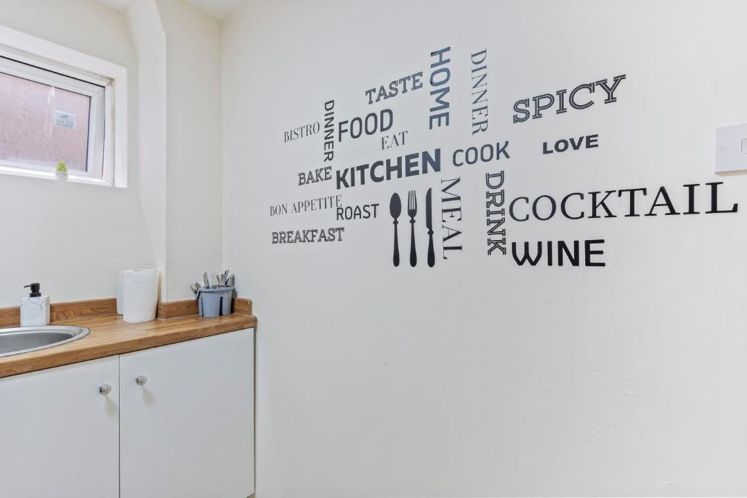 Photo of Kitchen in Redhill