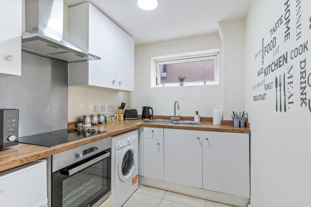 Photo of Kitchen in Redhill