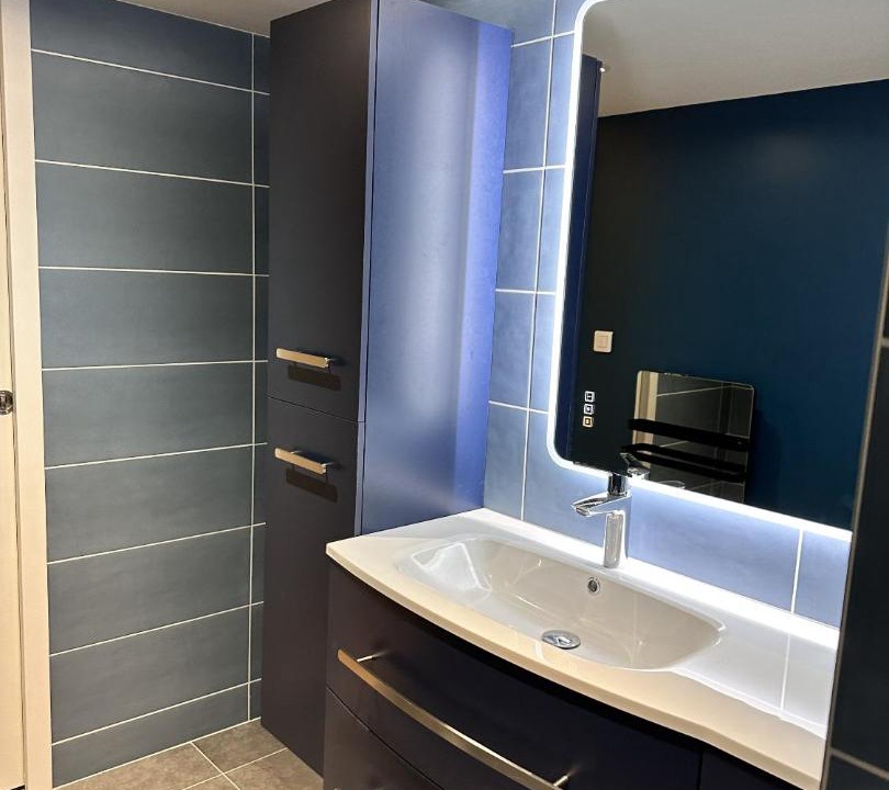 Photo of Bathroom in Les Attaques