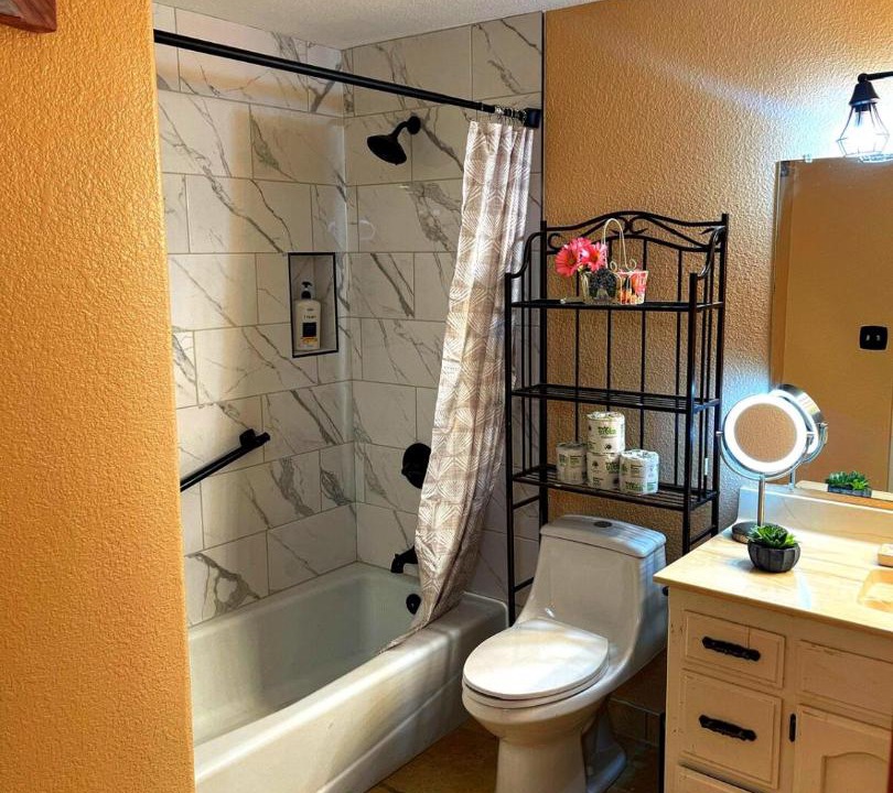 Photo of Bathroom in Marana