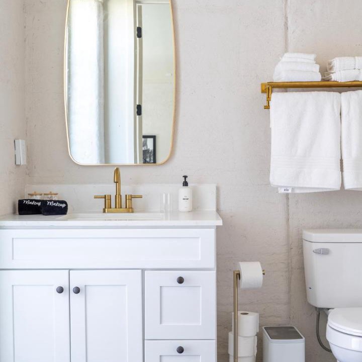 Photo of Bathroom in Round Top