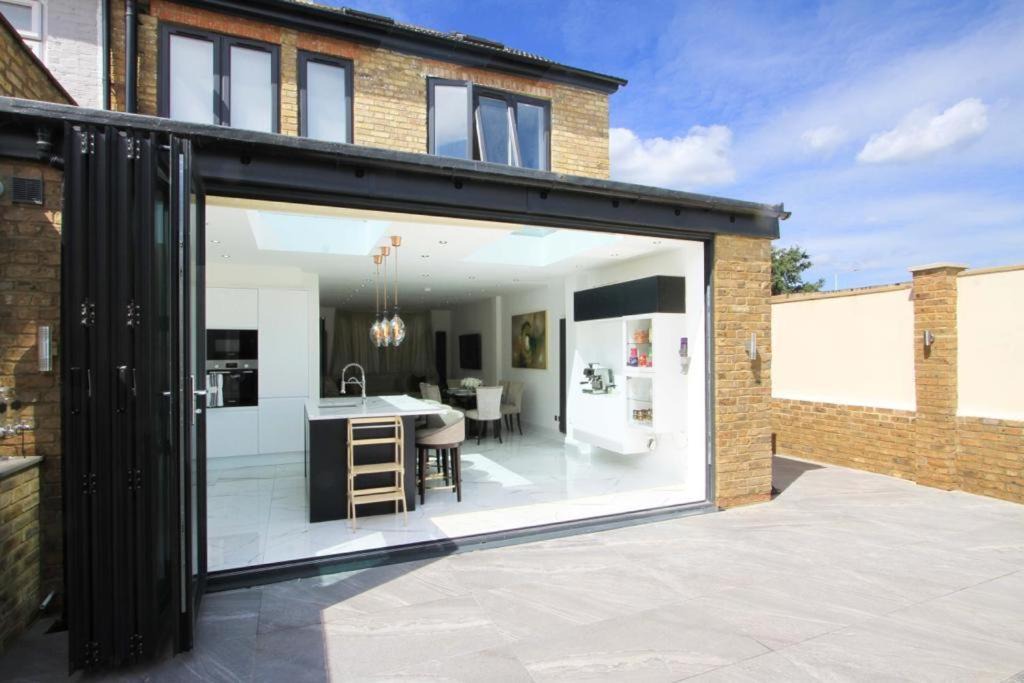 Photo of Others in Uxbridge South