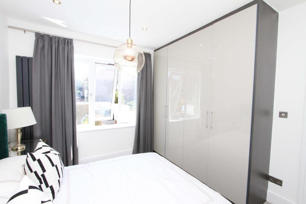 Photo of Bedroom in Uxbridge South