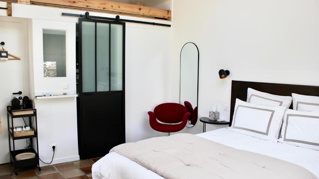 Photo of Others in Croth