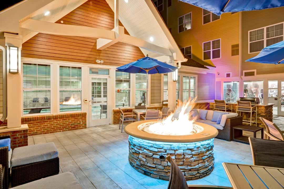 Photo of Patio Balcony in Yardville-Groveville