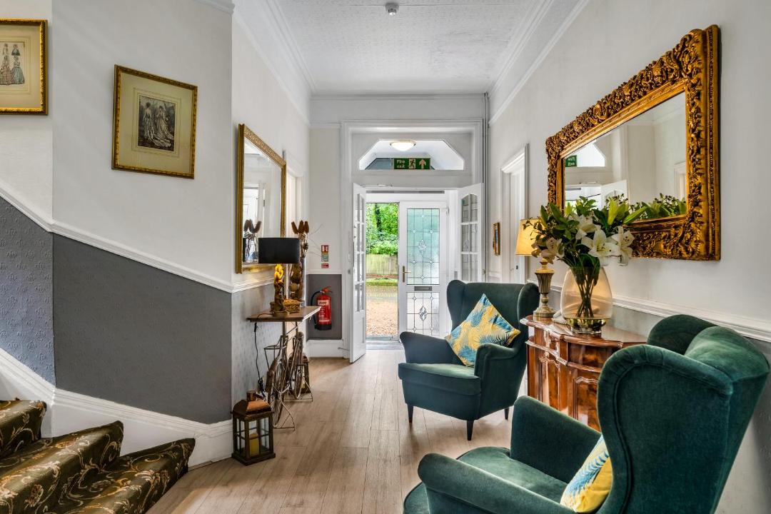 Photo of Others in Crowthorne