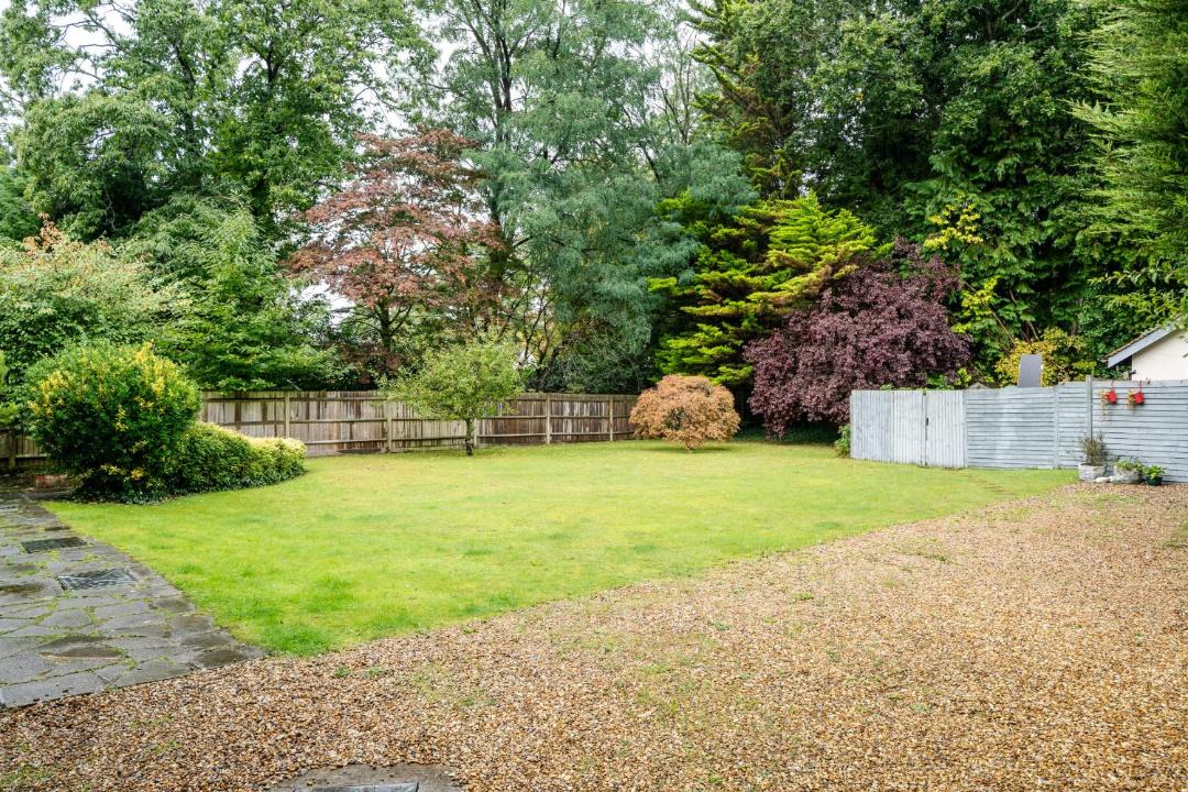 Photo of Others in Crowthorne