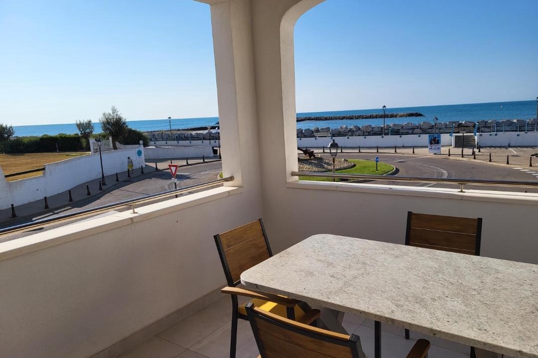 Photo of Patio Balcony in Saintes-Maries-de-la-Mer