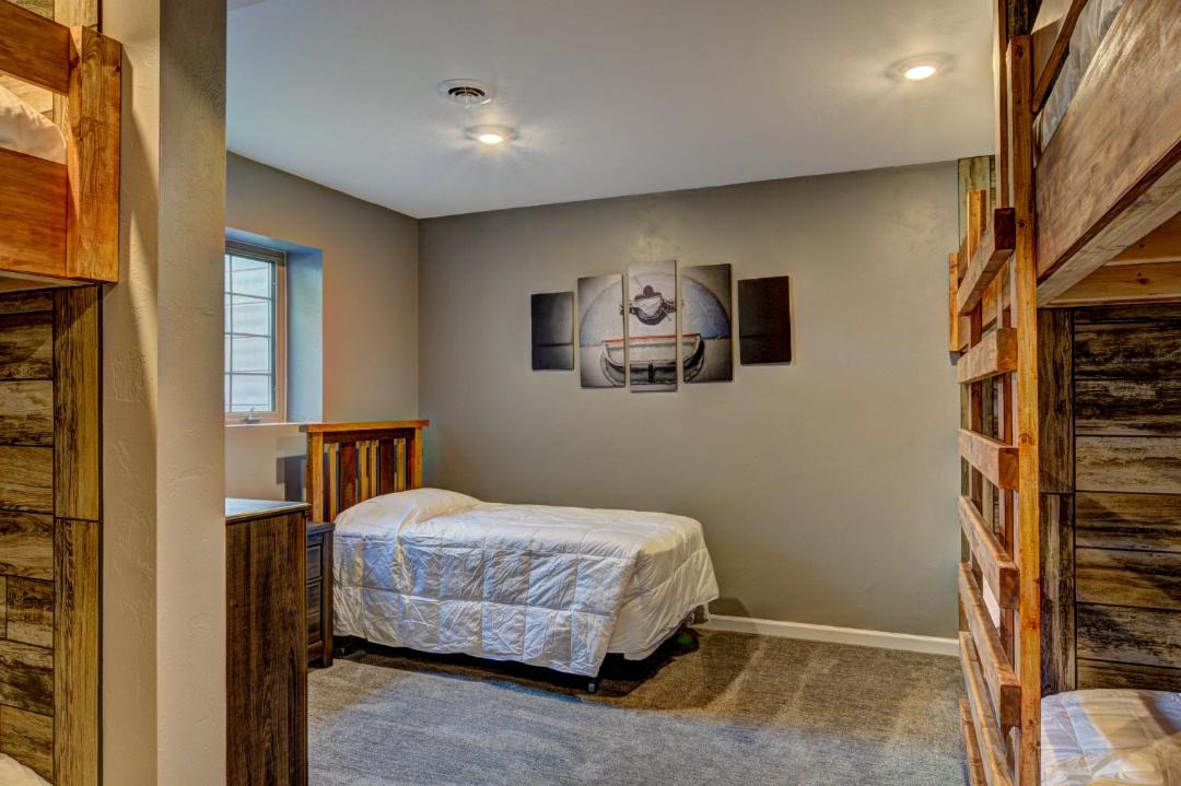 Photo of Bedroom in Eagle River
