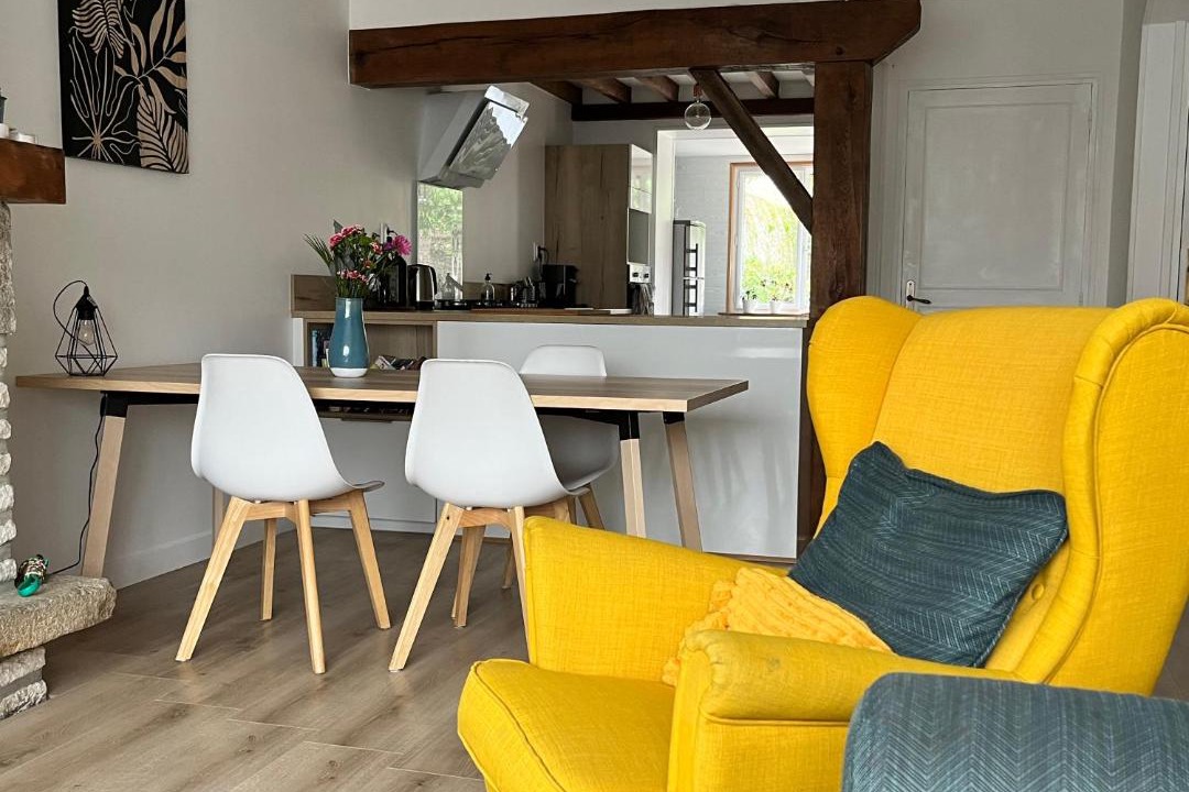 Photo of Others in Sees