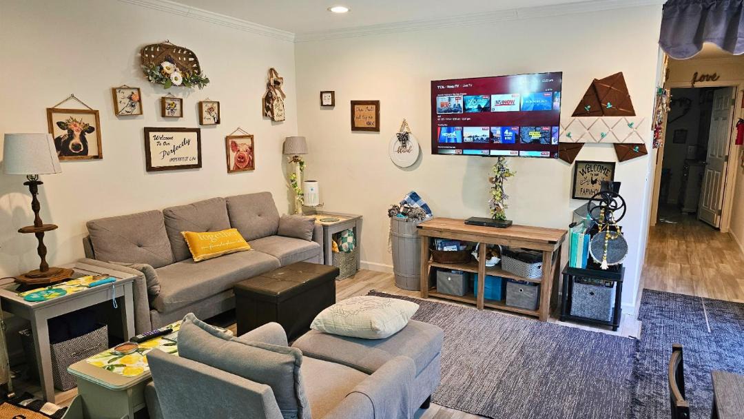 Photo of Livingroom in South Carolina Lakes & Blackwater Rivers