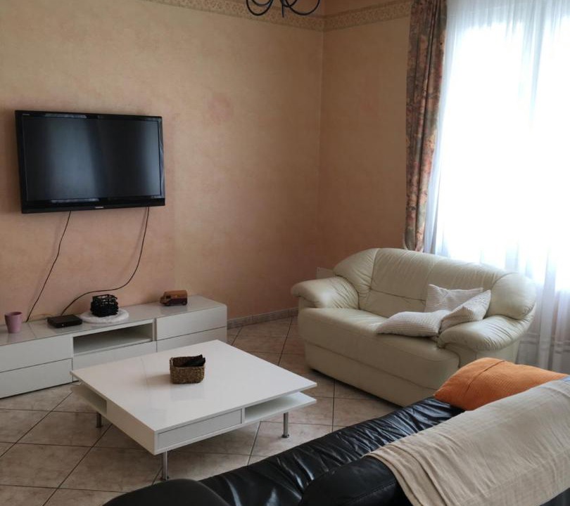 Photo of Others in Pons