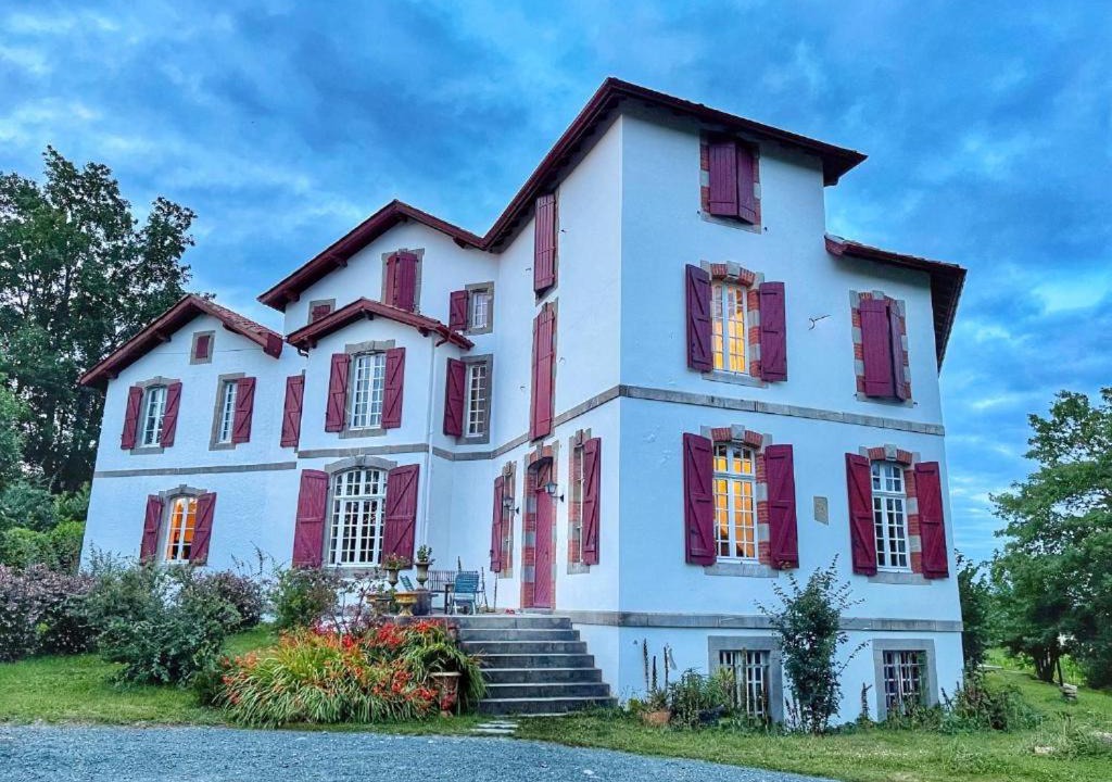 Photo of Others in Osses