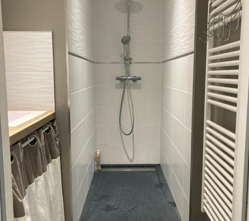 Photo of Bathroom in Le Grand-Quevilly