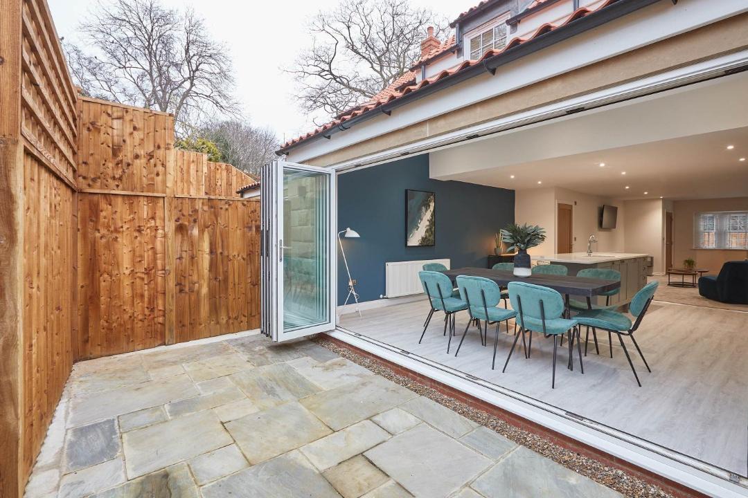 Photo of Others in Briggswath