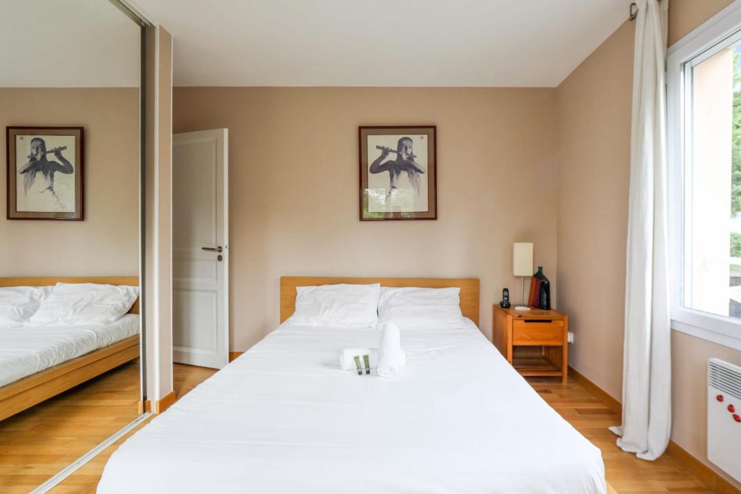 Photo of Bedroom in Saint-Cloud