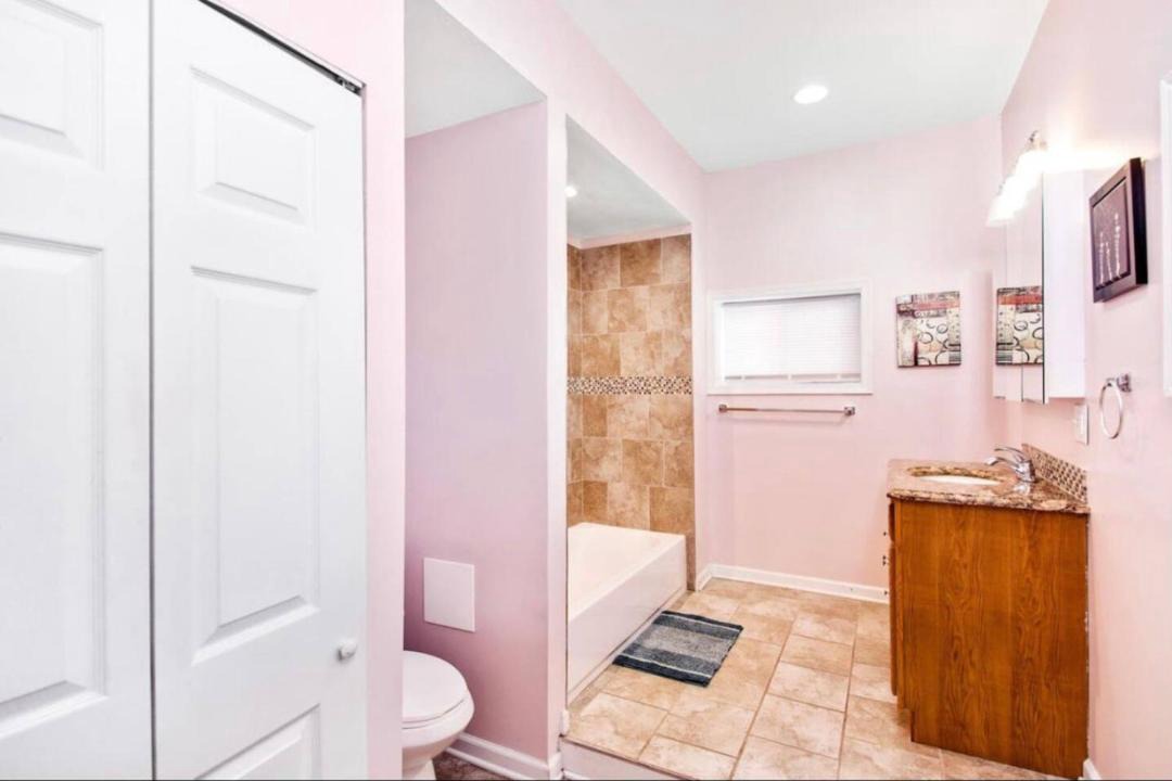 Photo of Bathroom in Passyunk Square