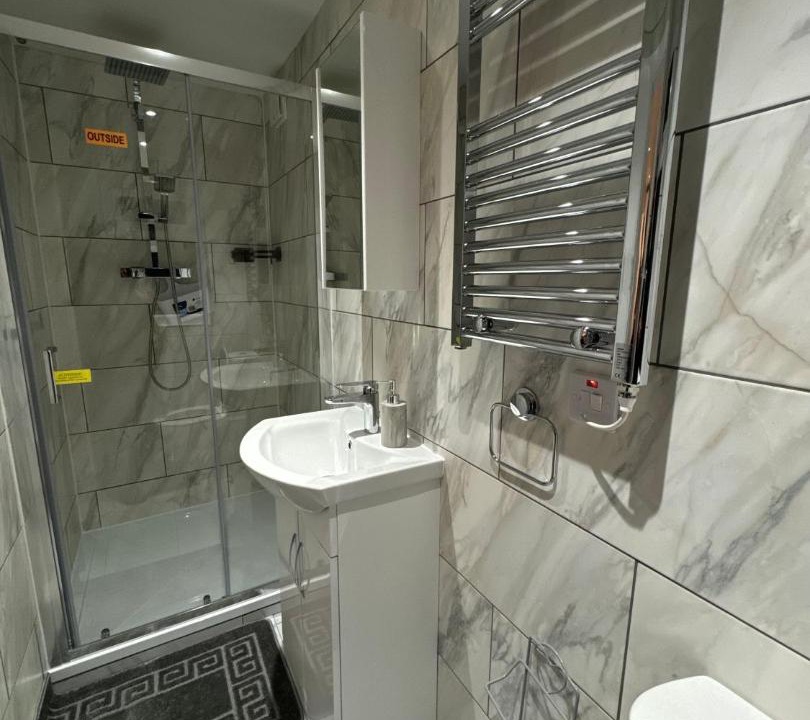Photo of Bathroom in Cricklewood