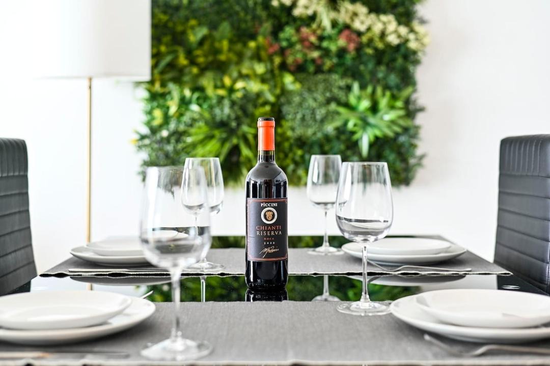 Photo of Others in Warwick