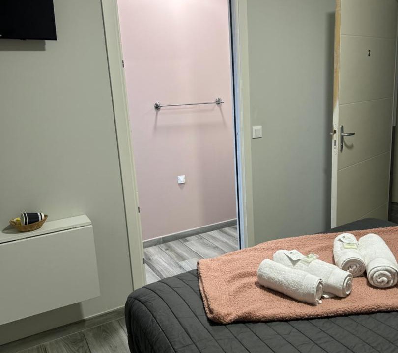 Photo of Others in Louchats