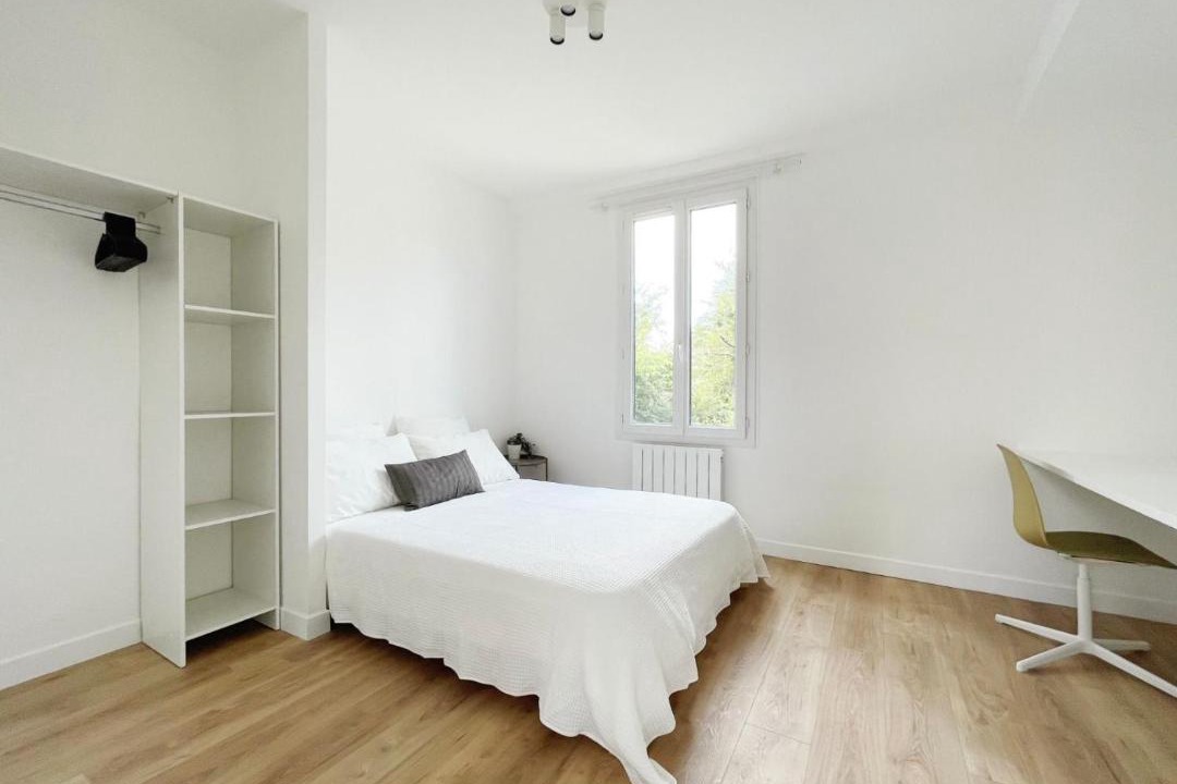Photo of Bedroom in Melun
