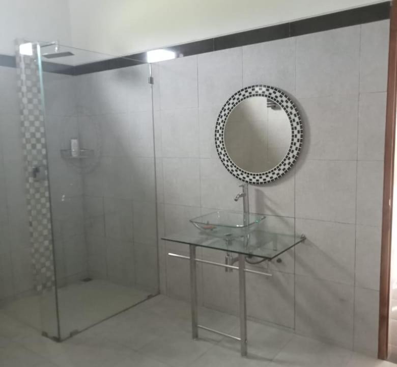 Photo of Bathroom in Abang