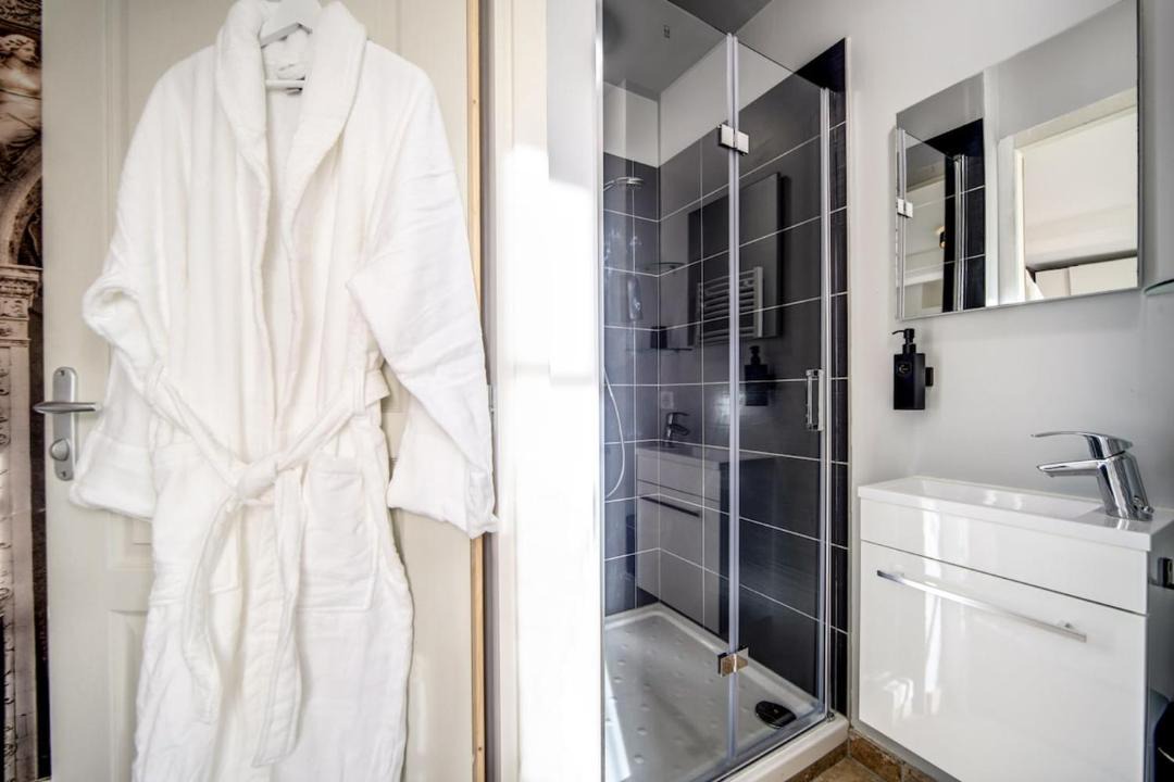 Photo of Others in Vendome