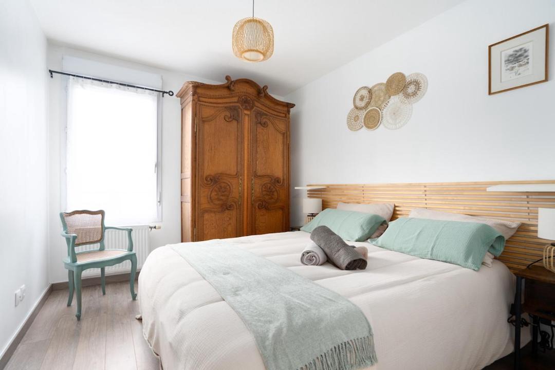 Photo of Bedroom in La Demi - Lune