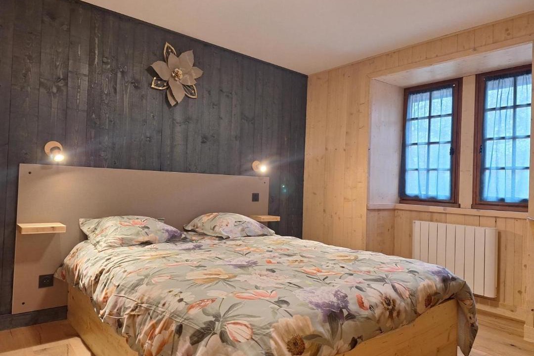 Photo of Bedroom in Chateau-Chalon