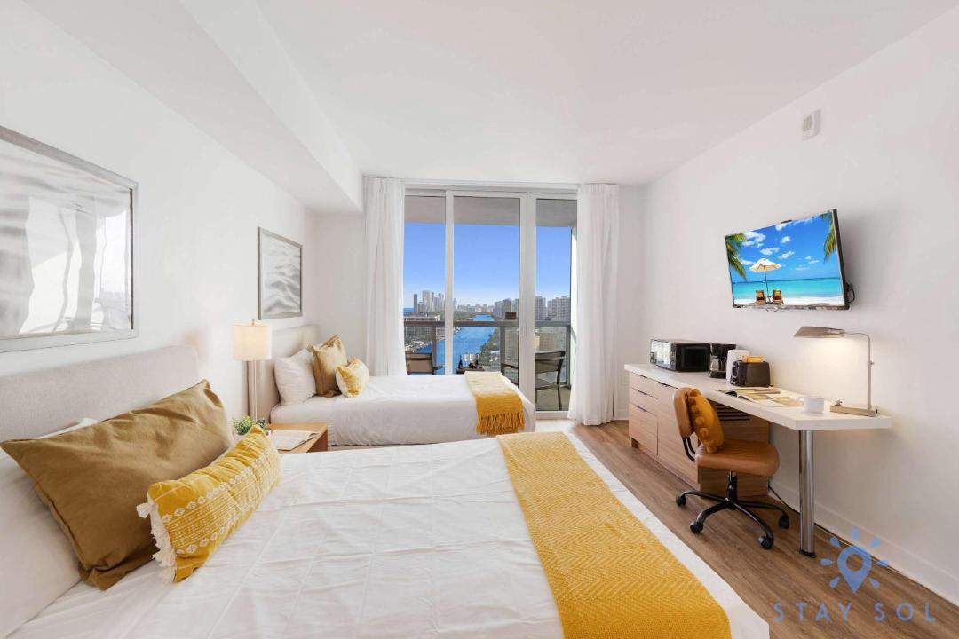 Photo of Bedroom in Hallandale Beach