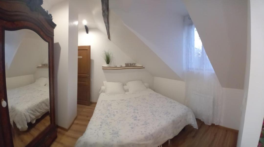 Photo of Bedroom in Neslette