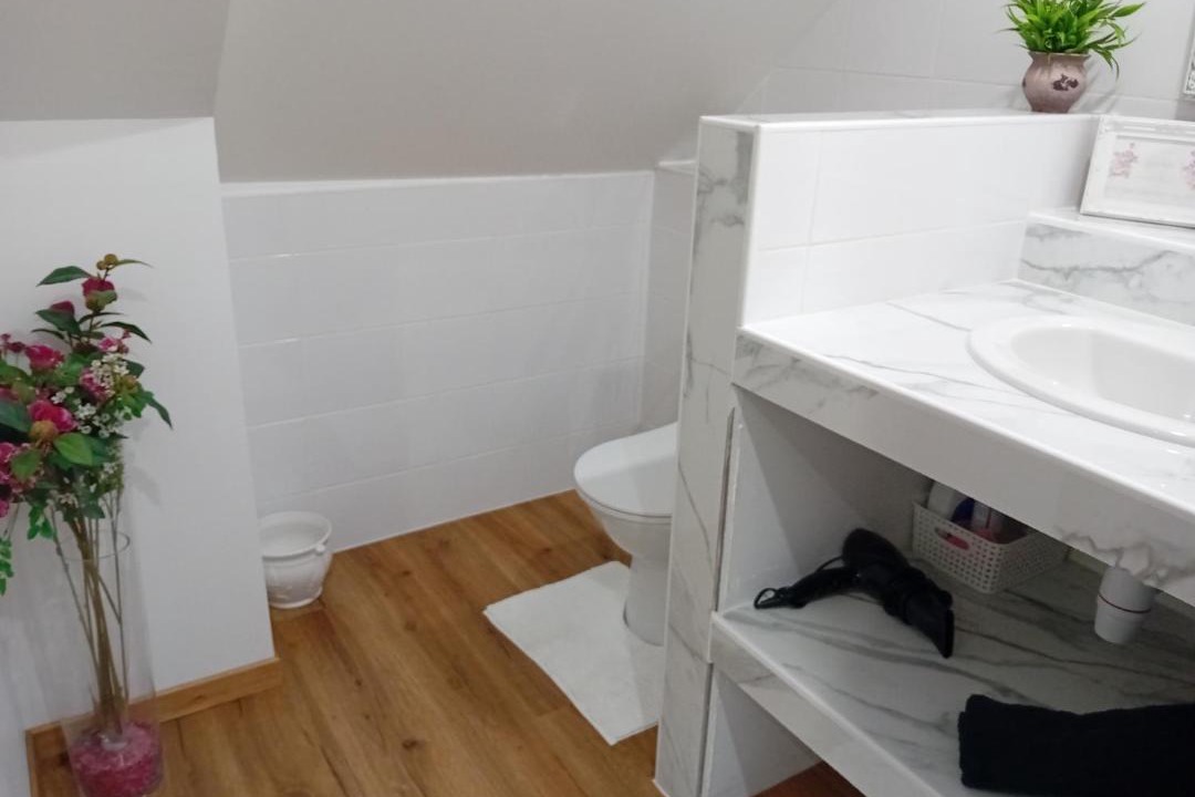 Photo of Bathroom in Neslette