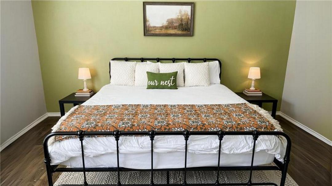 Photo of Bedroom in South Side