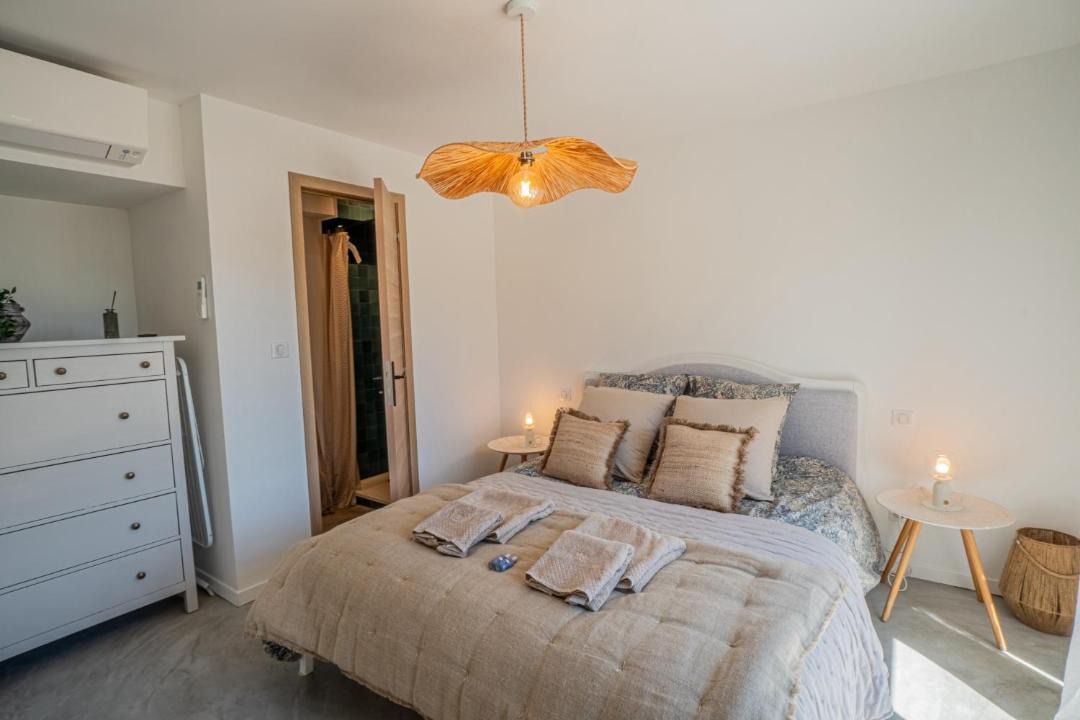 Photo of Bedroom in Piolenc