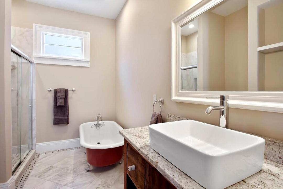 Photo of Bathroom in Seventh Ward