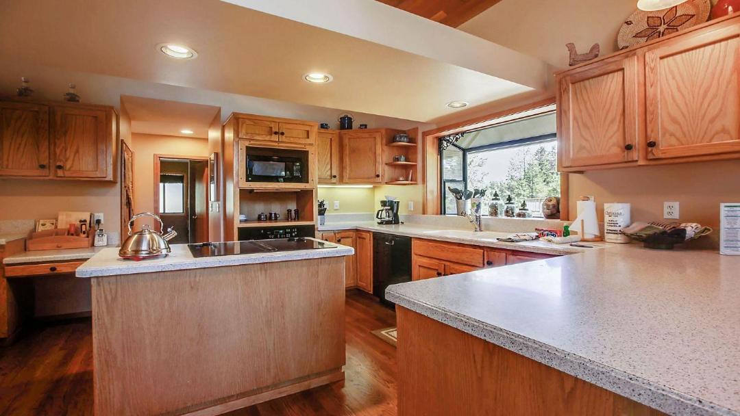 Photo of Kitchen in Sunriver