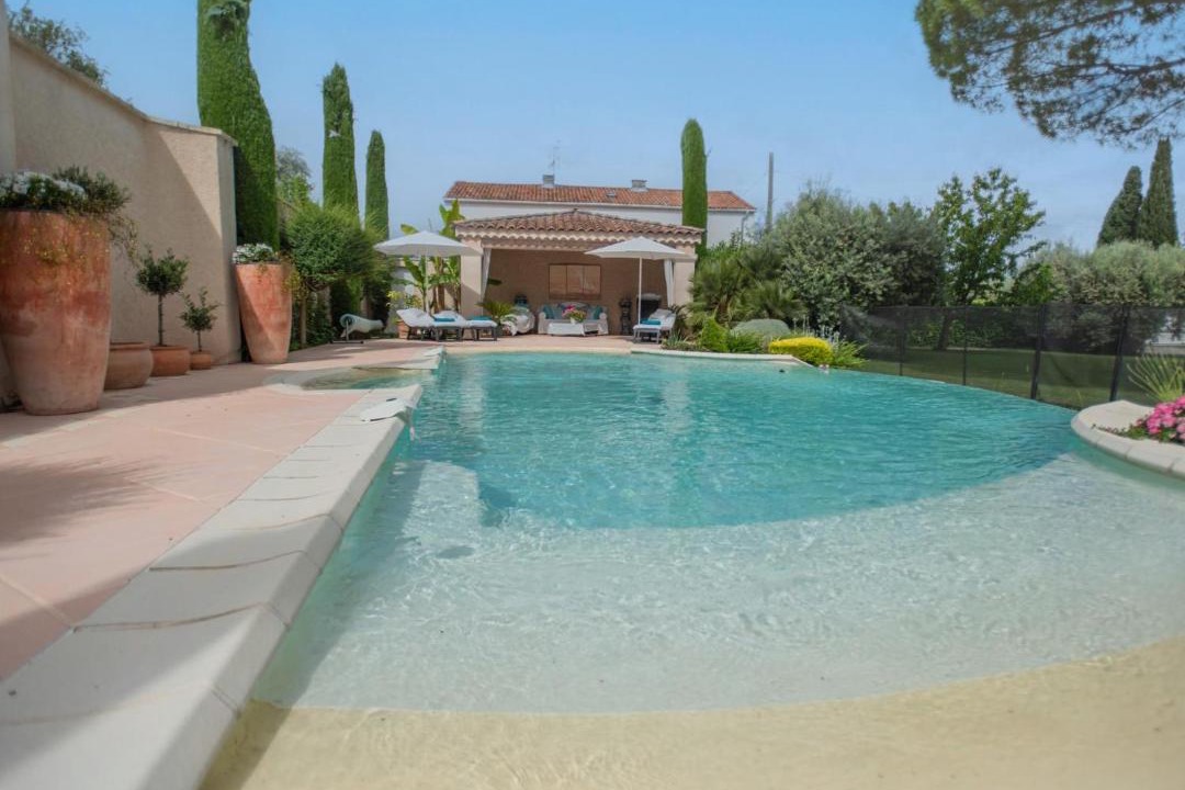 Photo of Others in Les Mees